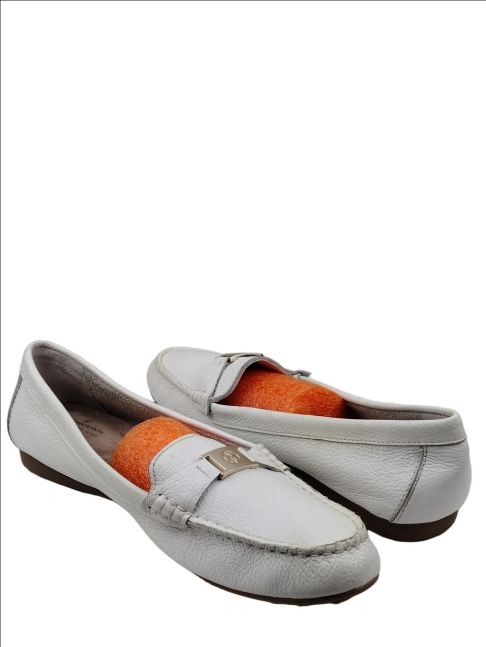 Giani Bernini Dailyn White Textured Leather Gold Logo Almond Toe Slip On Loafer